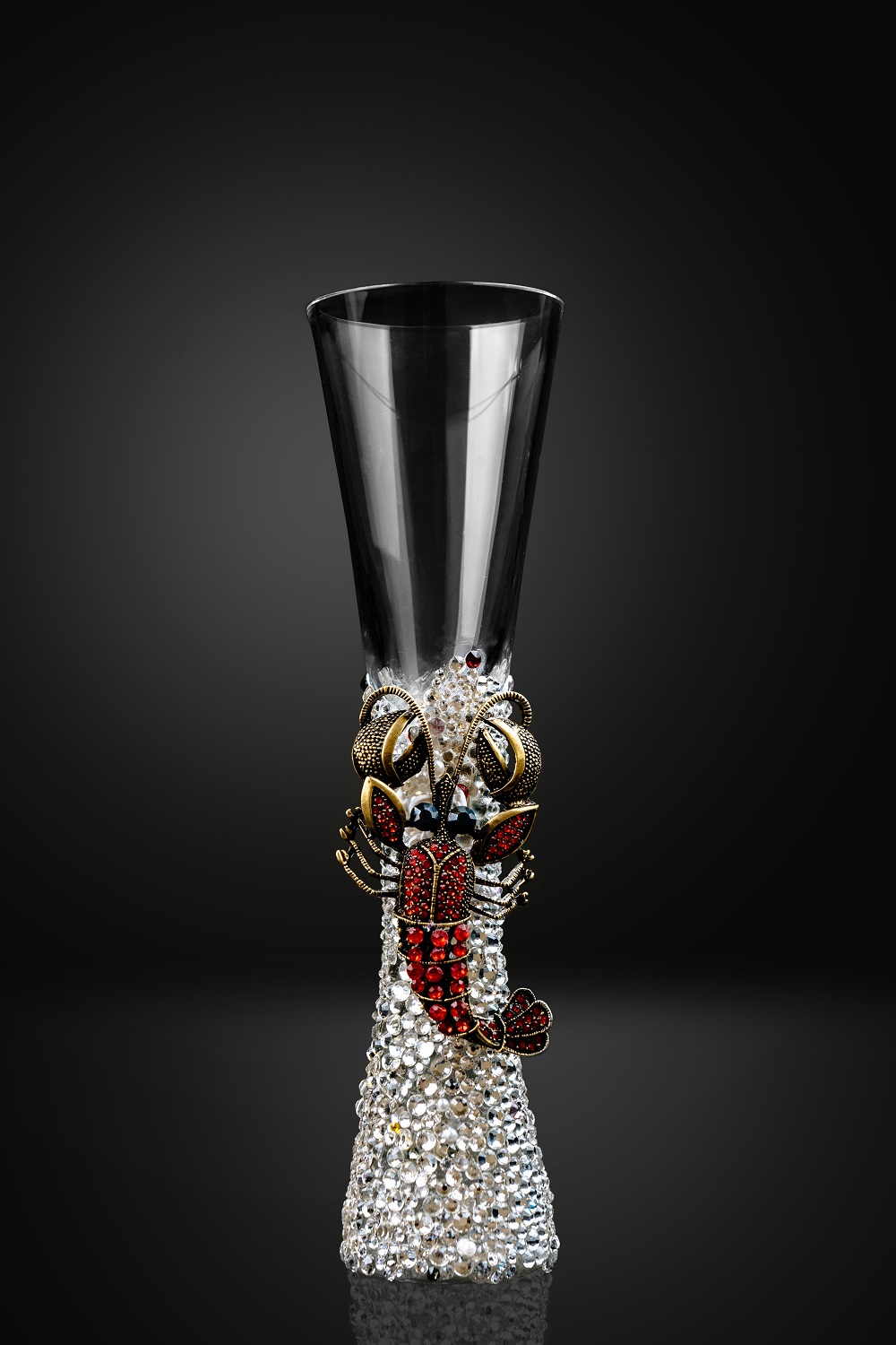 Decorated champagne flute Boost eCommerce with product photos