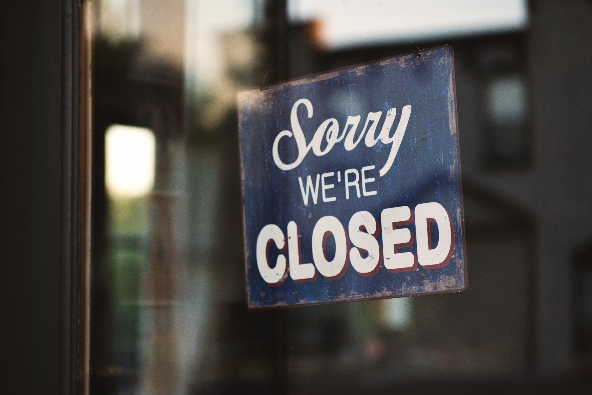 Offline charity shops without help are struggling to move online.